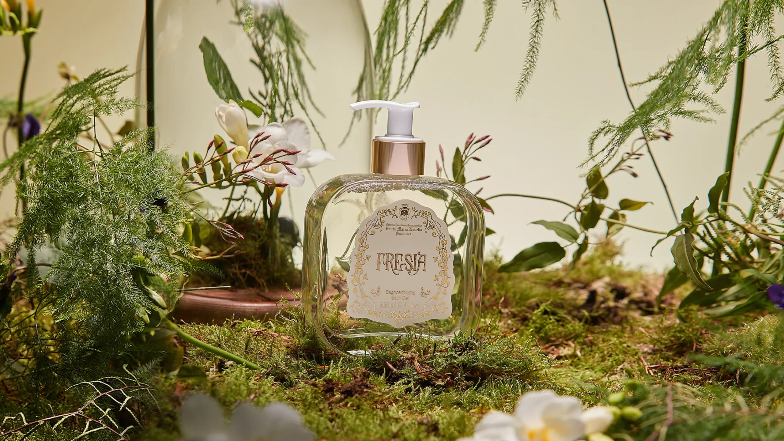 fresia_bath_gel_0-1.webp Santa Maria Novella Bath Gels>Fresia Bath Gel
