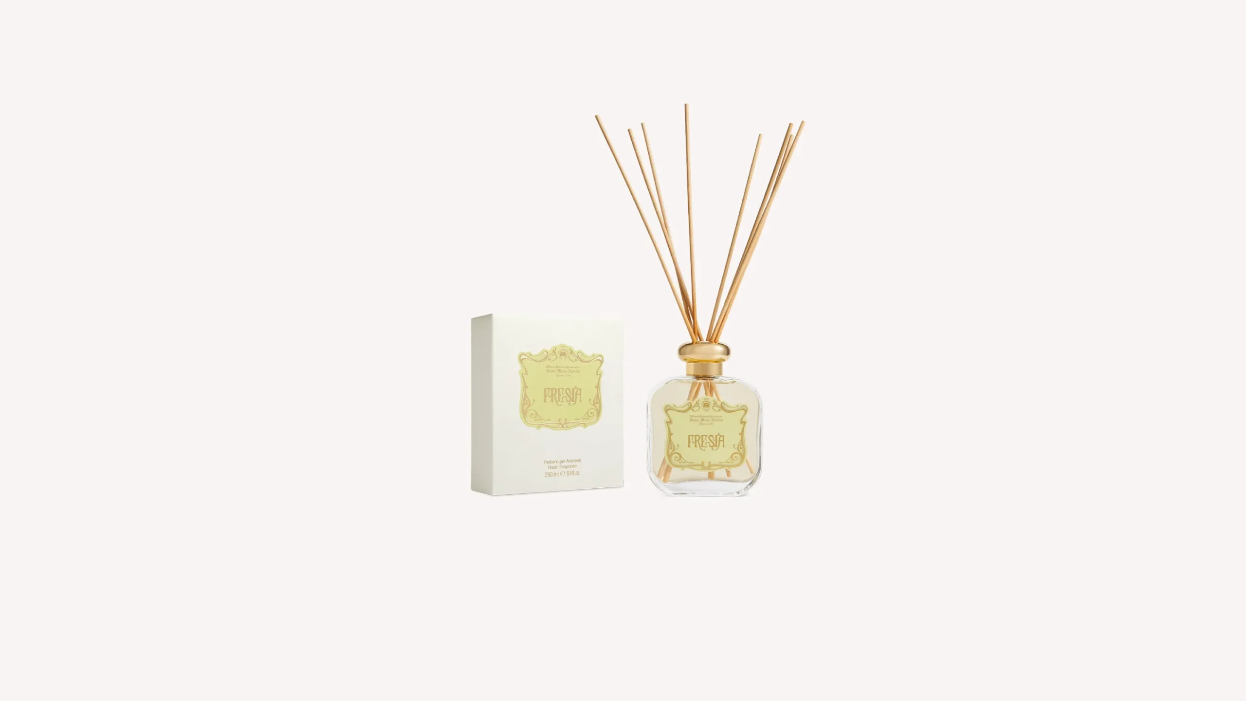room_fragrance_diffuser_fresia_3.webp Santa Maria Novella Diffusers>Room Fragrance Diffuser Fresia