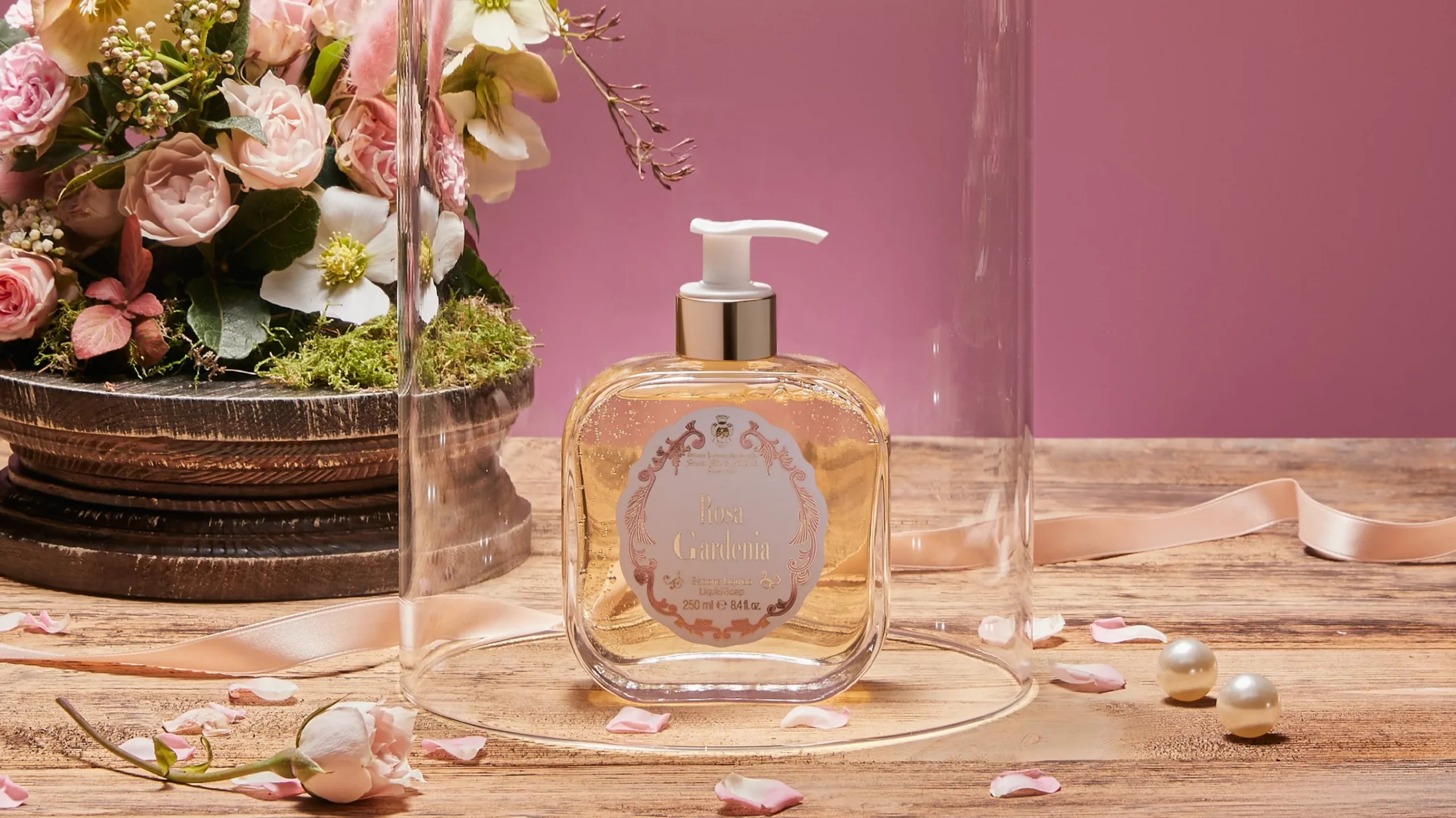 rosa_gardenia_liquid_soap_0.webp Santa Maria Novella Liquid Soaps>Rosa Gardenia Liquid Soap